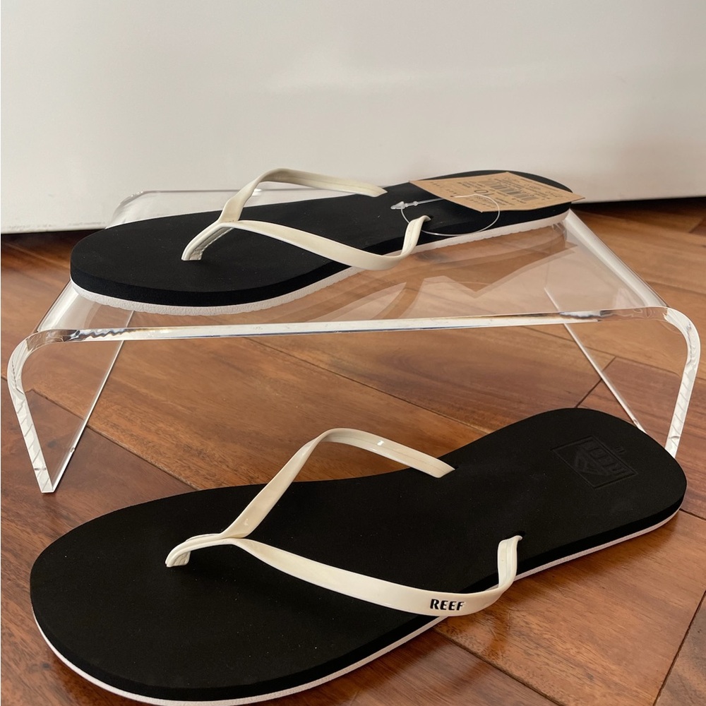 NEW Reef Bliss Women's Black and White Sandals Size 10